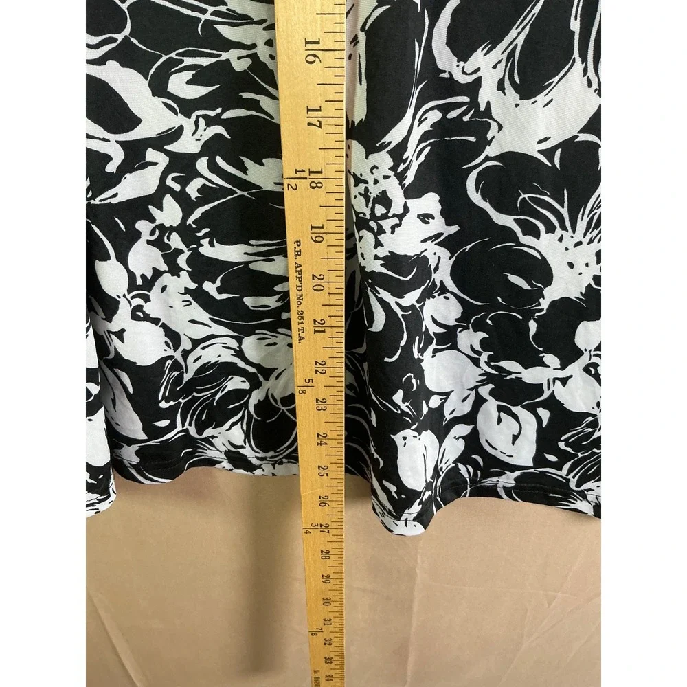 Love You‎ More Womens 3X Black White Floral Top Gold Hardware Short Sleeve